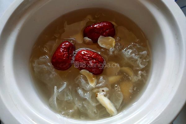 白木耳甜梨羹的做法图解5