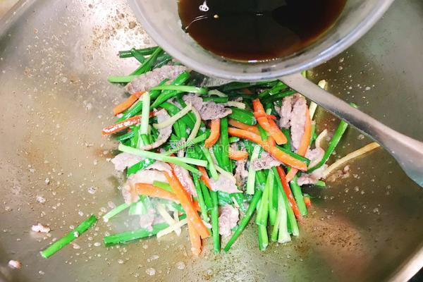 虾菇干炒韭菜的做法图解11