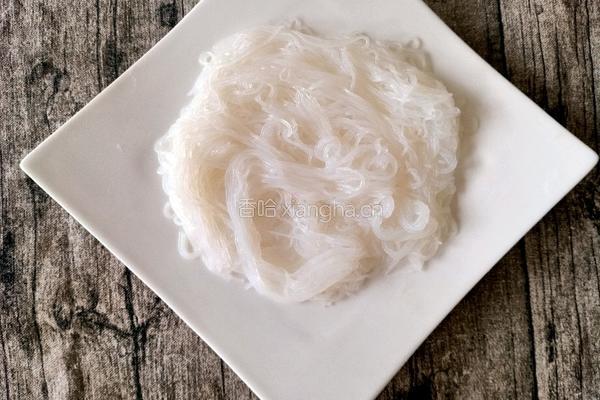 蒜蓉粉丝蒸开背虾的做法图解9