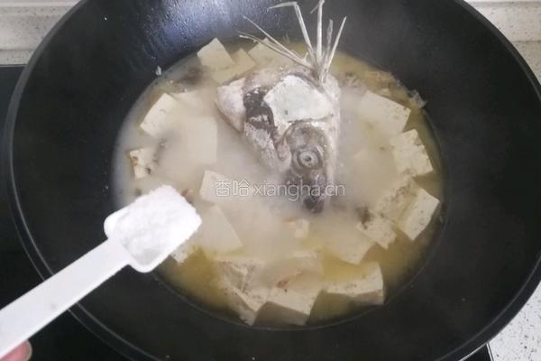 鱼头豆腐汤的做法图解11
