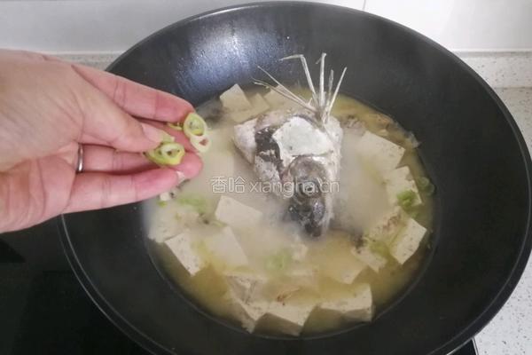 鱼头豆腐汤的做法图解12