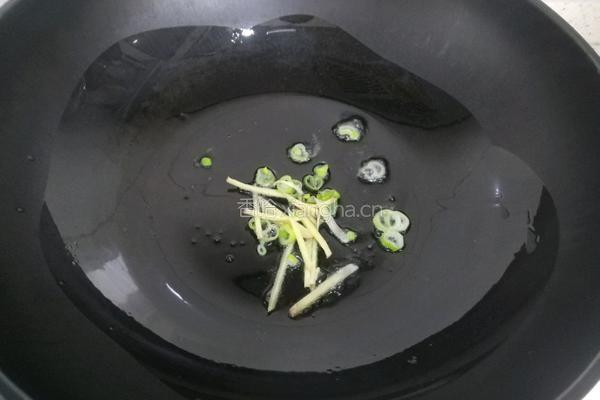 鲜虾烧板栗的做法图解9