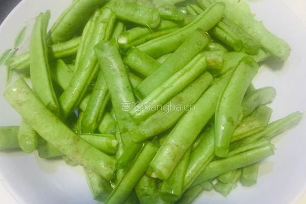 干煸四季豆的做法图解1