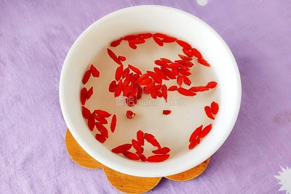 海鱼炒秀珍菇的做法图解7