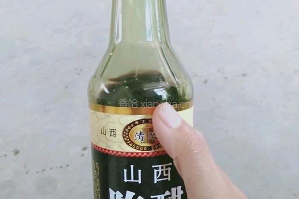 凉拌酸辣大蒜的做法图解2