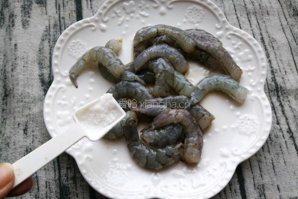 鲜蔬虾球炒年糕的做法图解4