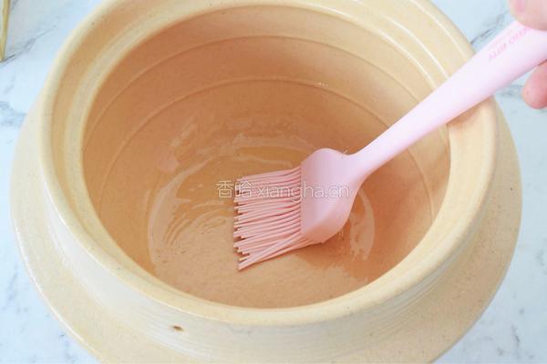 腊肠煲仔饭的做法图解4