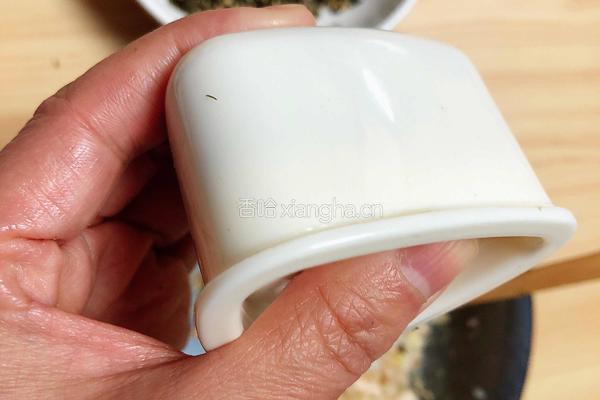 日式海苔金枪鱼饭团的做法图解11