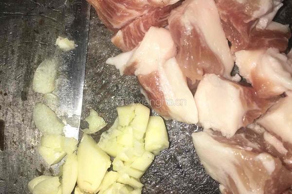 萝卜干焖猪肉的做法图解3