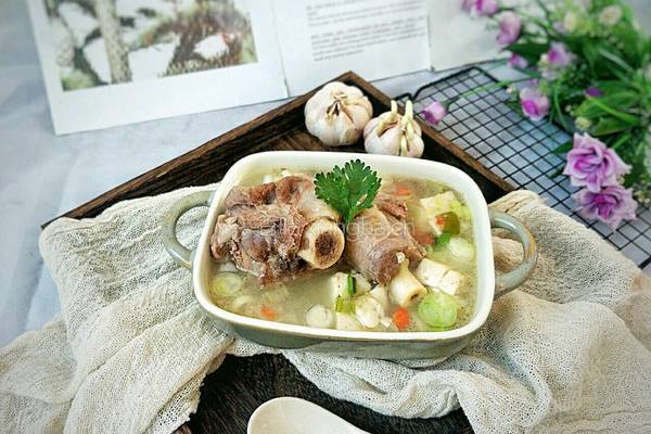 秋季滋补羊骨汤的做法图解7