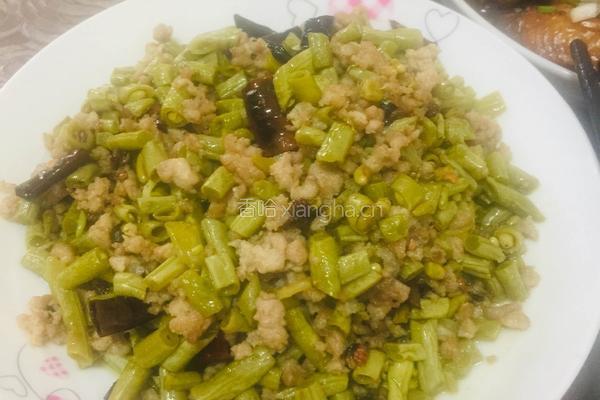 酸豆角炒肉末的做法图解5