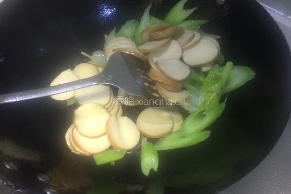 西芹炒素鸡的做法图解7