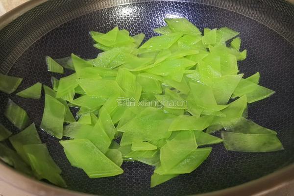 鸡心炒莴笋的做法图解5