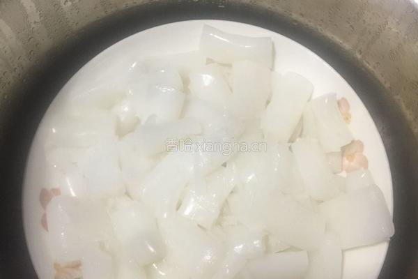 蒜蓉蒸肠粉的做法图解1