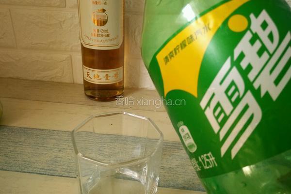 苹果醋猕猴桃饮的做法图解3