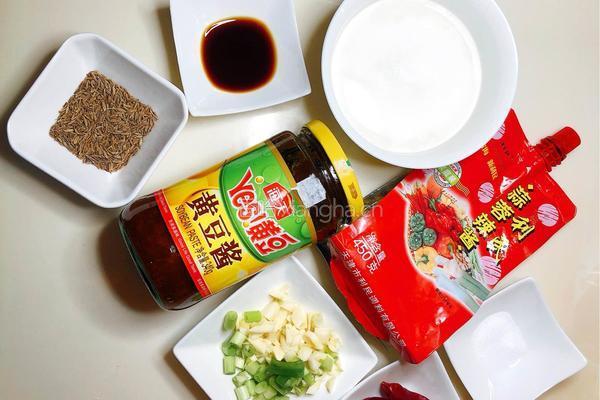 酱爆圆白菜的做法图解2