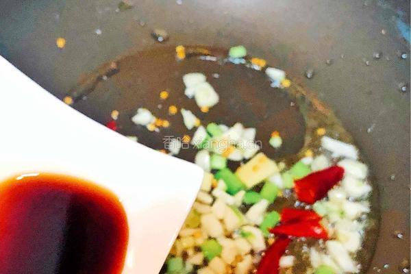 酱爆圆白菜的做法图解3