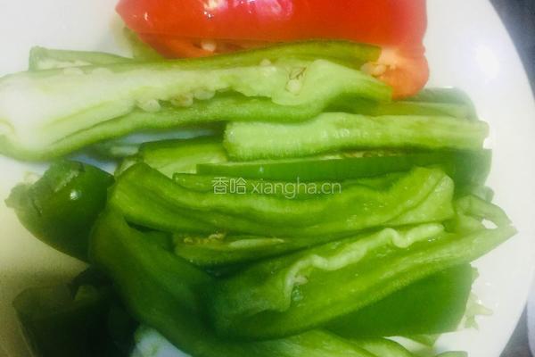 青红椒丝炒四季豆（绝代双椒大战绿林好汉）的做法图解4
