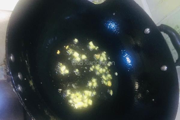 鸡蛋儿菜炒火腿肠的做法图解4