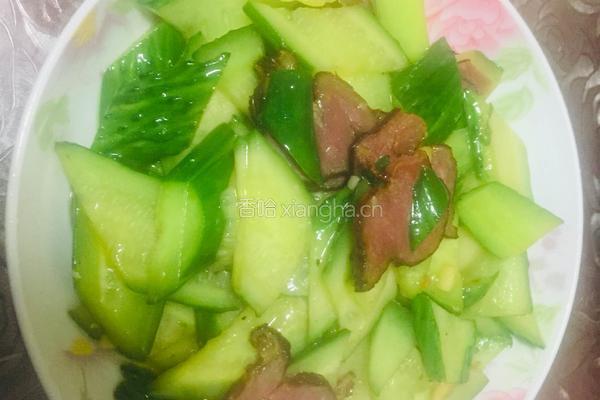 黄瓜炒腊肉的做法图解6