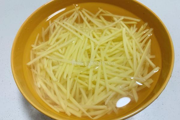 酸辣土豆丝的做法图解2