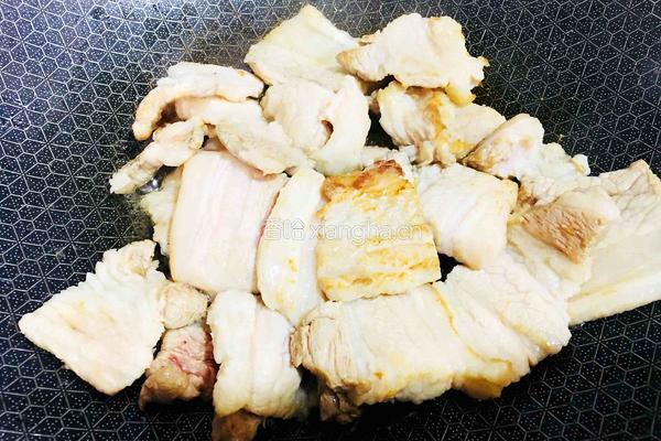辣白菜炒五花肉的做法图解4