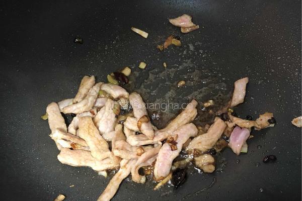 雪菜肉丝面的做法图解2