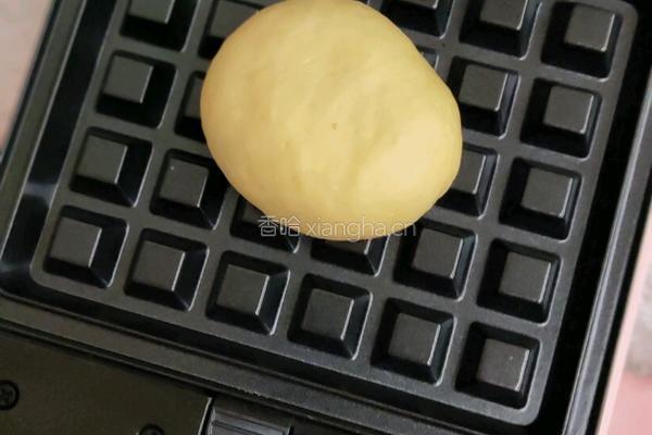 紫米华夫饼的做法图解10