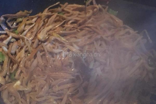 黄花菜青椒鸡蛋的做法图解9