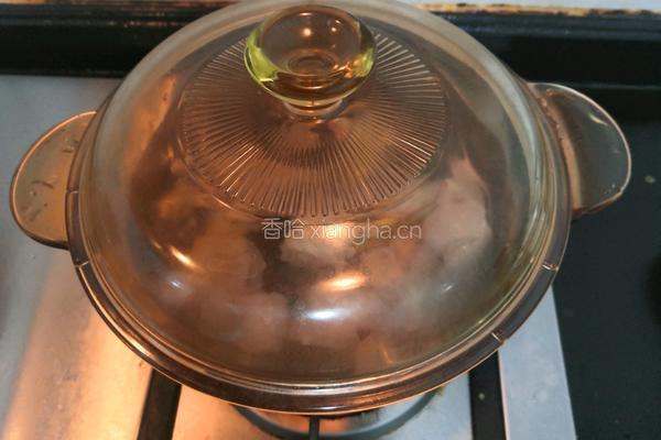 胡萝卜山药排骨汤的做法图解9