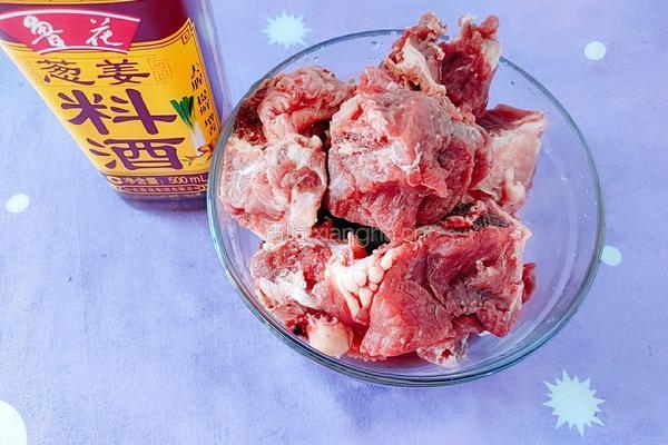 薏米虫草花椰汁牛骨汤的做法图解5