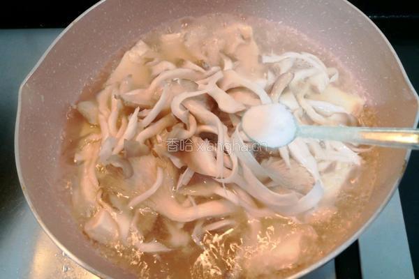 养生菌菇豆腐汤的做法图解11