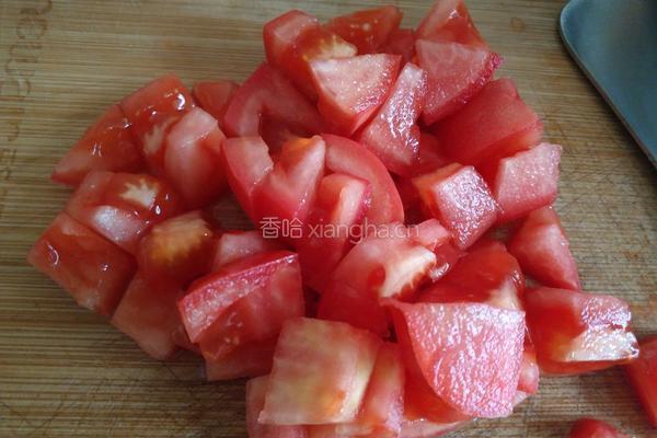 双菇番茄豆腐汤的做法图解3