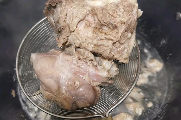 羊肉粉丝汤的做法图解3