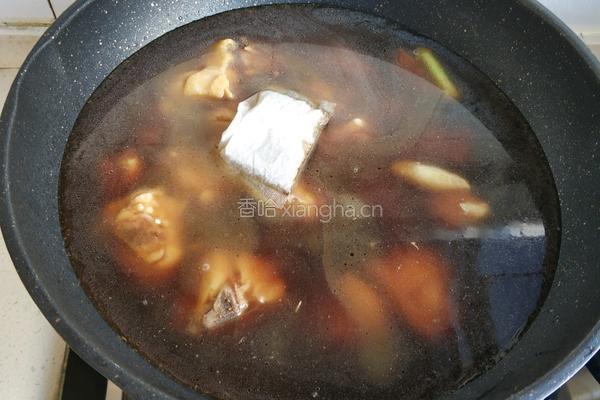 姬松茸茶树菇炖鸡腿的做法图解10