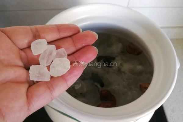 红枣桂圆双耳汤的做法图解9