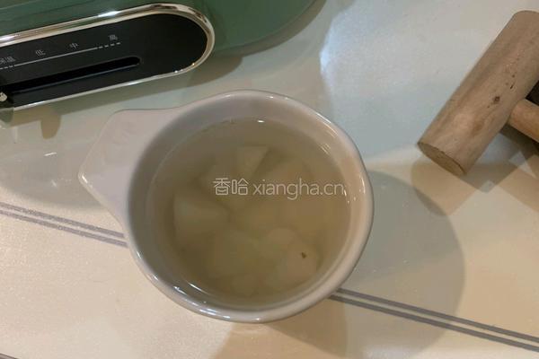 白萝卜雪梨水的做法图解6
