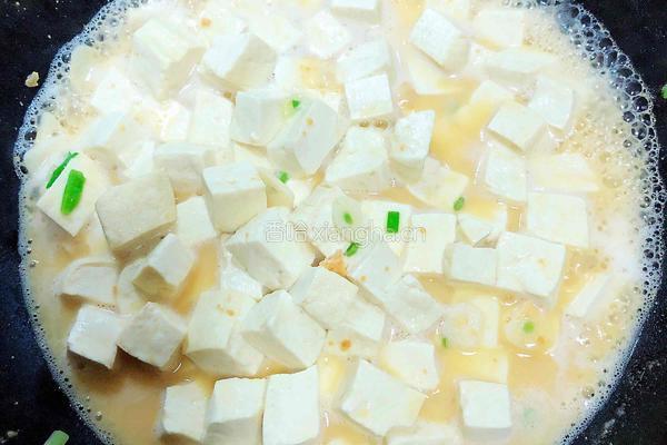蟹黄豌豆苗豆腐汤的做法图解12