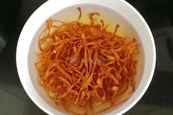 虫草花猪肚鸡汤 的做法图解1