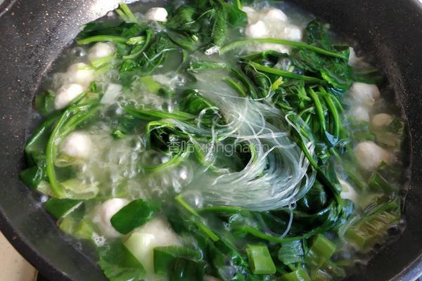菠菜丸子粉丝汤的做法图解9