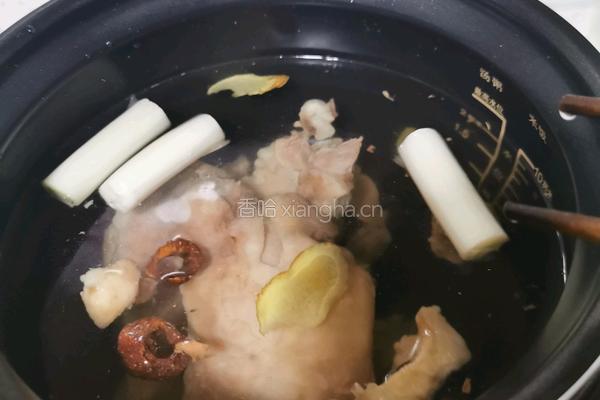 萝卜羊肉汤的做法图解4