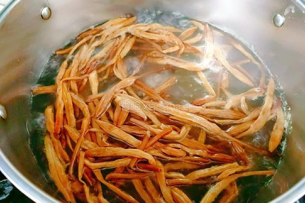 黄花木瓜山药牛骨汤的做法图解8