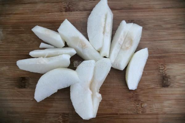 红枣雪梨银耳汤的做法图解6