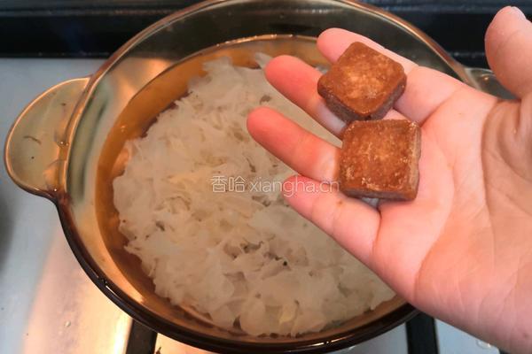 红枣雪梨银耳汤的做法图解9