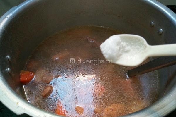 香菇胡萝卜莲藕排骨汤的做法图解11