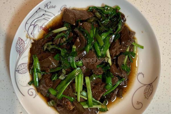 韭菜闷鸭血的做法图解3
