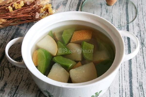 青萝卜雪梨汤的做法图解1