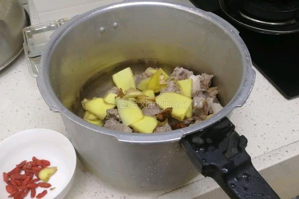 分子料理版当归生姜羊肉汤的做法图解3