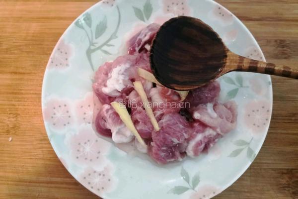 虫草花丝瓜瘦肉汤的做法图解5
