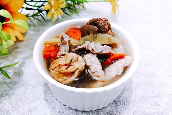 口蘑枸杞瘦肉汤的做法图解17